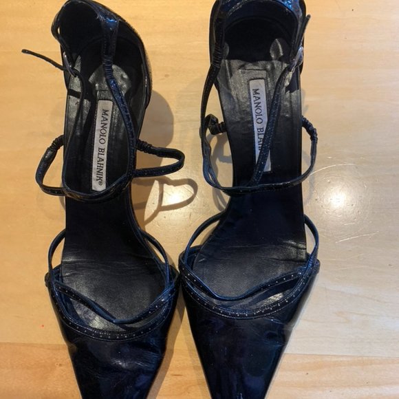 Manola Blahnik Patent Leather shoes - Picture 3 of 3